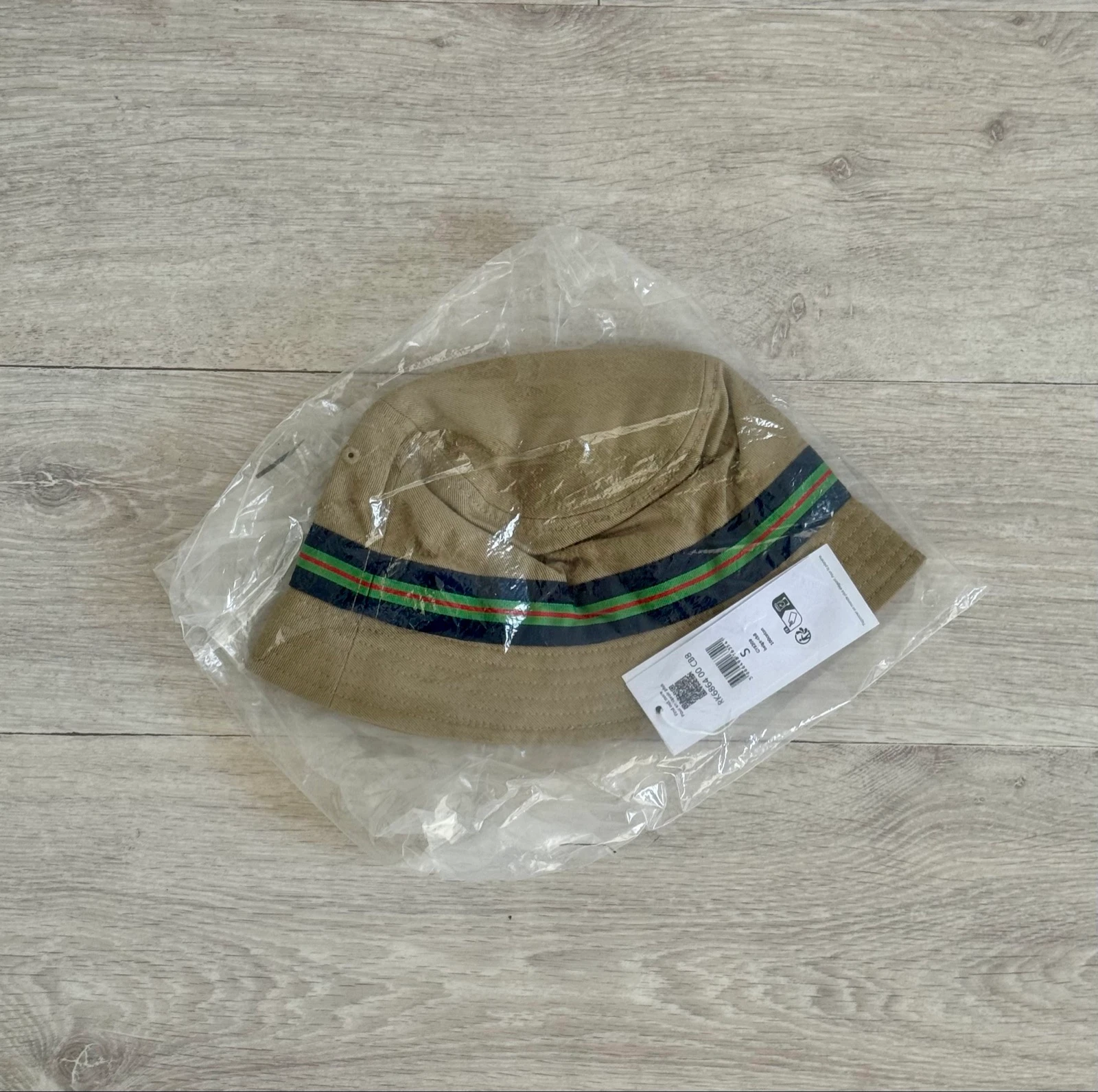 Authentic and new Lacoste bob – photo 2